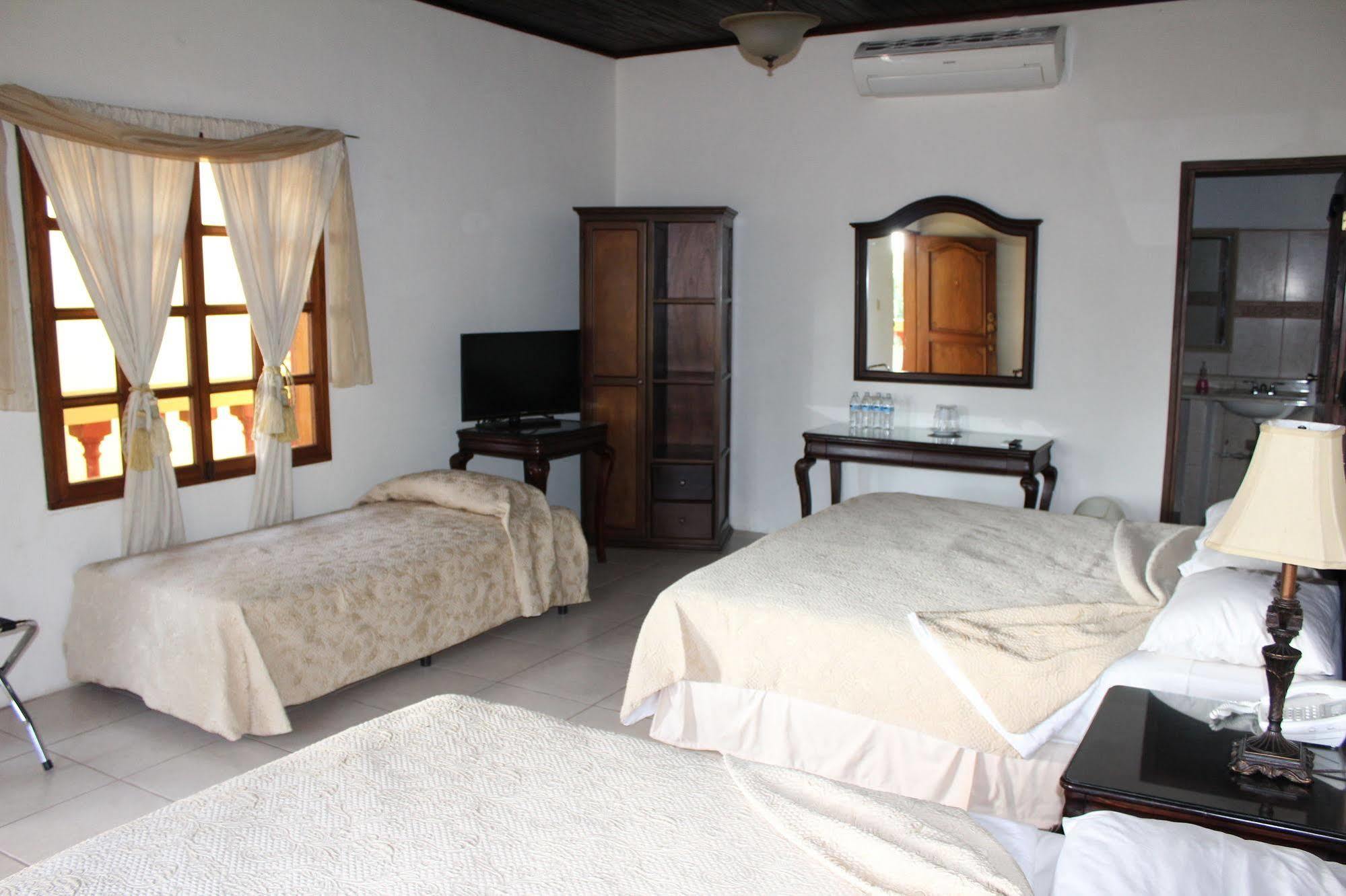 Hotel Palacio Real Granada Eksteriør bilde